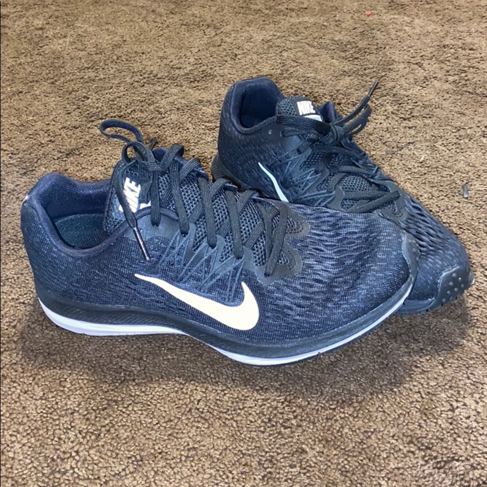 NIKE Zoom Winflo 5’s